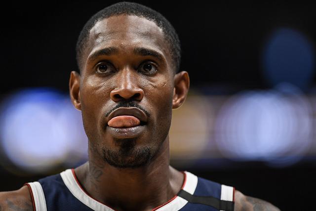 格林37分火箭大胜奇才4连胜 雄鹿逆转战胜76人