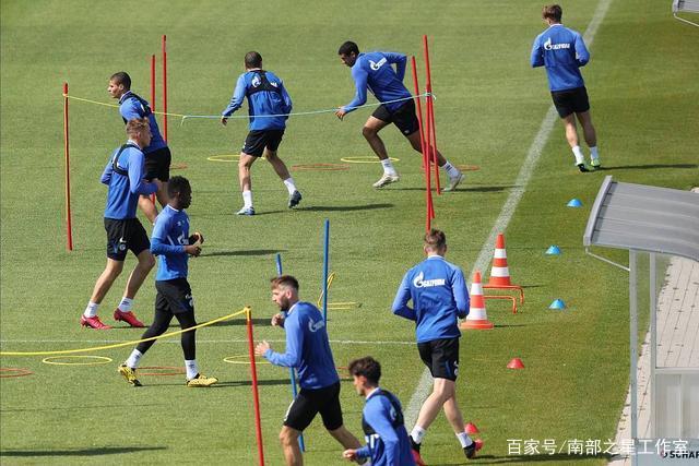 CBA全明星赛第二周球迷投票:郭艾伦反超曾凡博